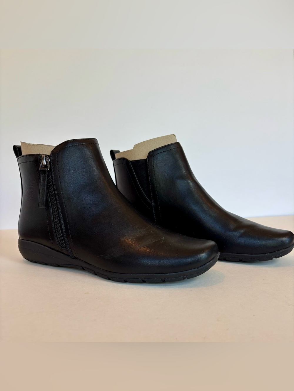 Easy Spirit Aleena 3 Black Ankle Boots Side Zip Comfort Shoes Size 7.5 NIB NEW